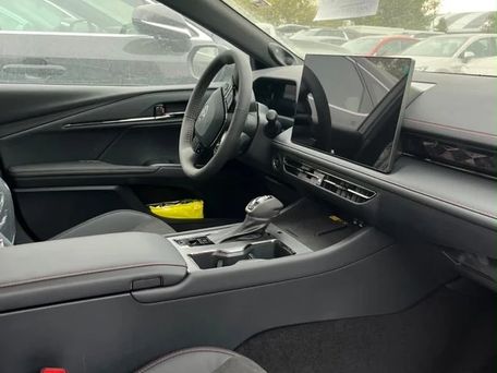 Toyota Camry, 2026 — photo 2
