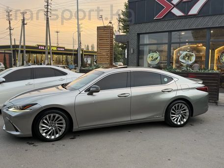 Lexus ES, 2019 — 照片 3