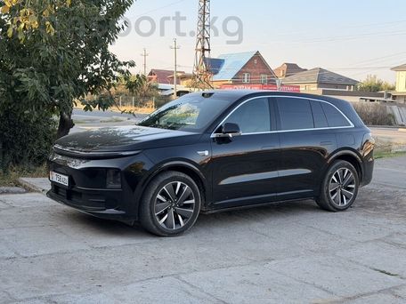 Li Auto (Lixiang) L6, 2025 — 照片 1