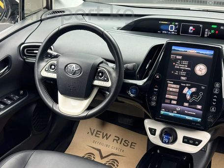 Toyota Prius, 2017 — photo 8