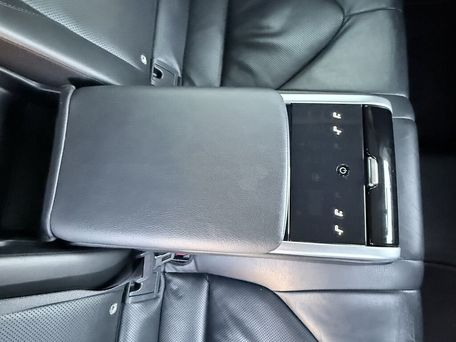 Toyota Camry, 2018 — фото 13