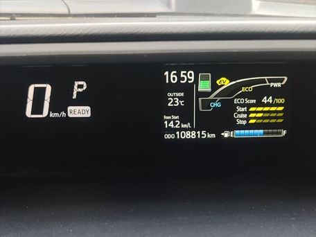 Toyota Prius c, 2018 — photo 5