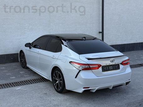 Toyota Camry, 2019 — 照片 3