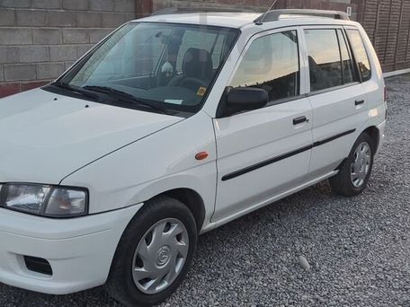 Mazda Demio, 1999 — фото 1