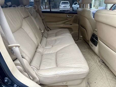 Lexus LX, 2010 — photo 12