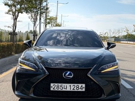 Lexus ES, 2021 — photo 1