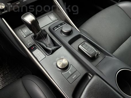 Lexus IS, 2018 — сүрөт 13