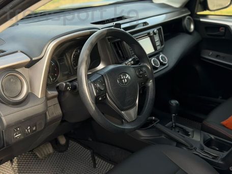 Toyota RAV4, 2017 — photo 6