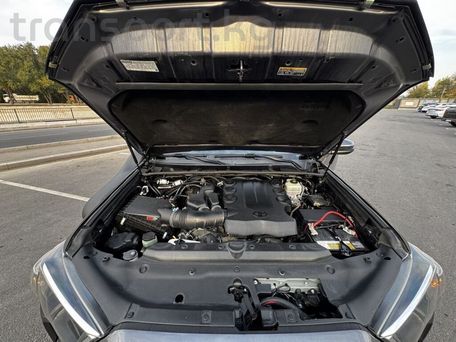 Toyota 4Runner, 2018 — 照片 15