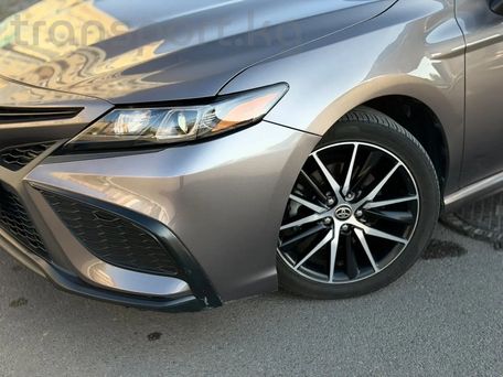 Toyota Camry, 2021 — 照片 5