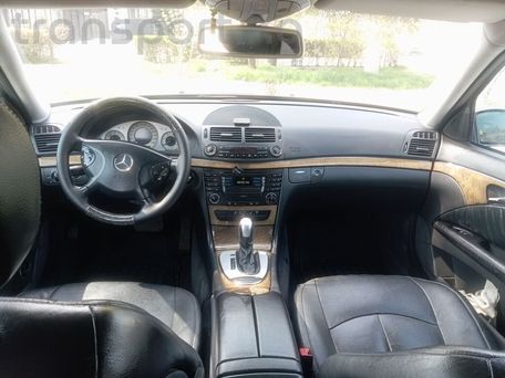 Mercedes-Benz E-Class, 2005 — photo 11