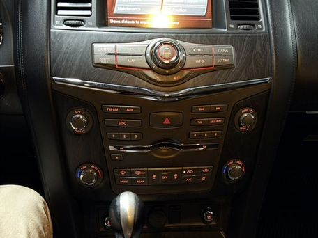 Nissan Patrol, 2010 — photo 14