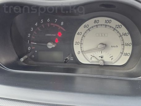 Toyota Ist, 2003