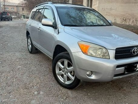 Toyota RAV4, 2008