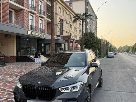 BMW X5, 2022 — photo 1