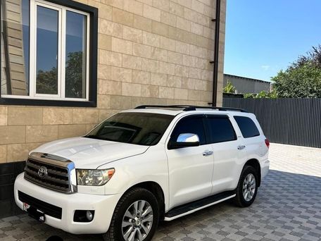 Toyota Sequoia, 2008