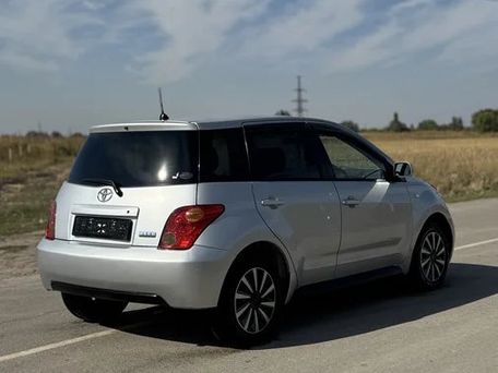 Toyota Ist, 2004 — photo 9