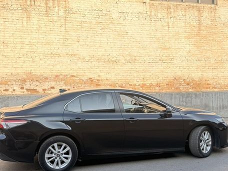 Toyota Camry, 2020 — 照片 5