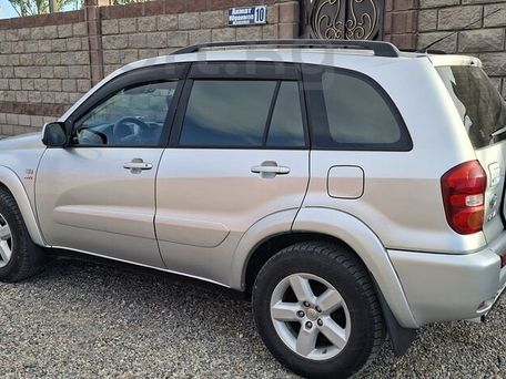 Toyota RAV4, 2003 — 照片 3