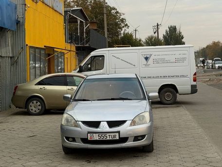 Mitsubishi Lancer, 2005 — 照片 3