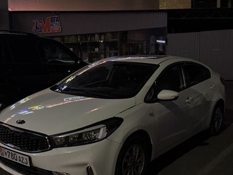 Kia Cerato, 2018 — фото 1