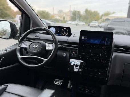 Hyundai Staria, 2022 — photo 10