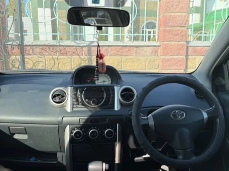 Toyota Ist, 2003 — photo 2