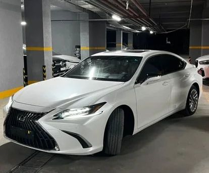 Lexus ES, 2023