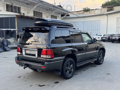 Lexus LX, 2004 — 照片 1