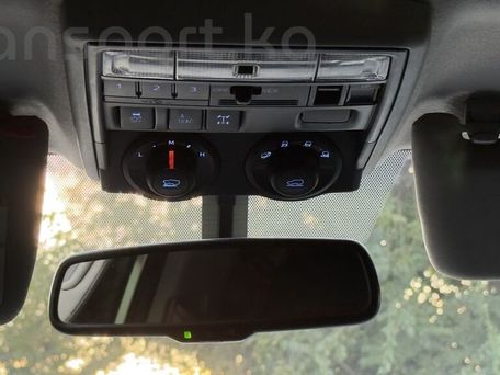 Toyota 4Runner, 2018 — фото 11