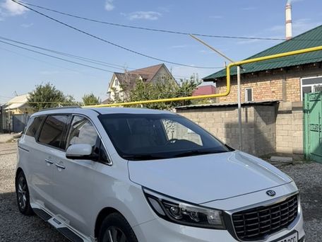 Kia Carnival, 2019 — фото 1
