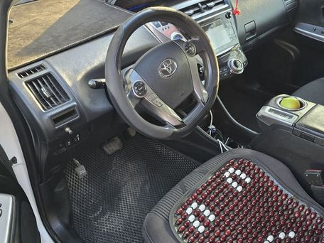 Toyota Prius, 2016 — фото 9
