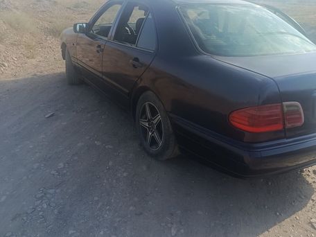 Mercedes-Benz E-Класс, 1998 — 照片 12