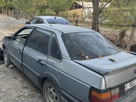 Volkswagen Passat, 1990 — 照片 1