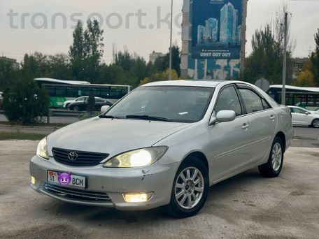 Toyota Camry, 2004