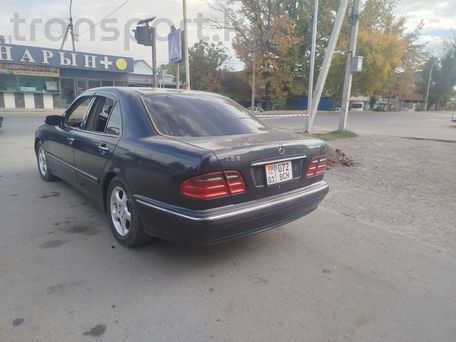 Mercedes-Benz E-Class, 2002 — photo 7