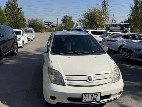 Toyota Ist, 2003 — photo 1