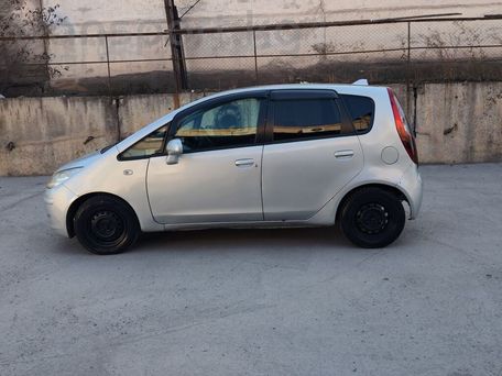 Mitsubishi Colt, 2003 — 照片 5