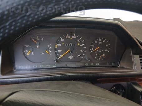 Mercedes-Benz W124, 1991