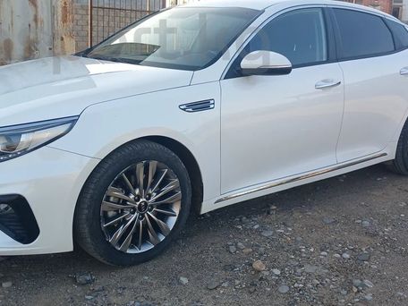 Kia K5, 2018 — photo 9
