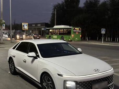 Hyundai Grandeur, 2023 — 照片 1