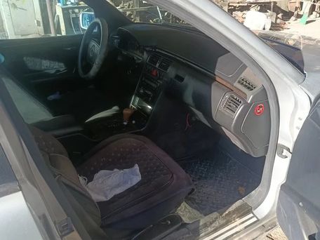 Mercedes-Benz E-Класс, 1996 — 照片 6