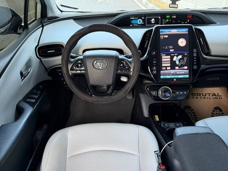 Toyota Prius, 2020 — фото 6