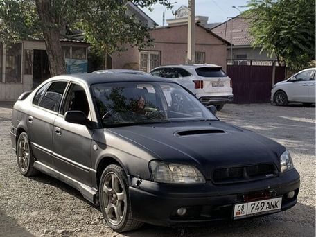 Subaru Legacy, 2000 — 照片 1