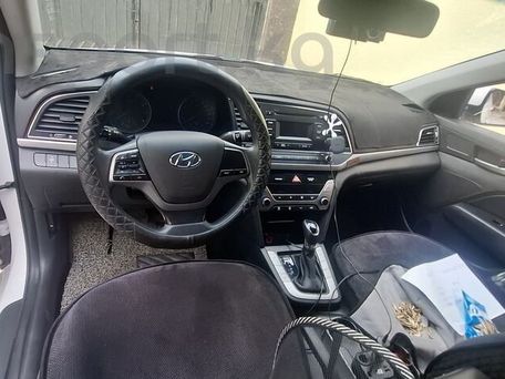 Hyundai Avante, 2018 — photo 3