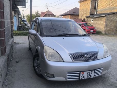 Toyota Opa, 2003