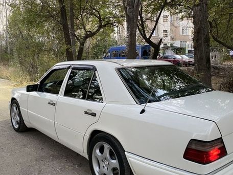 Mercedes-Benz W124, 1994 — сүрөт 2