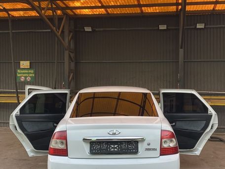 Lada (ВАЗ) Priora, 2013 — 照片 2