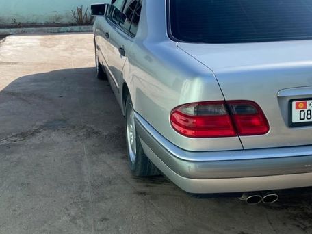 Mercedes-Benz E-Class, 1996 — photo 4