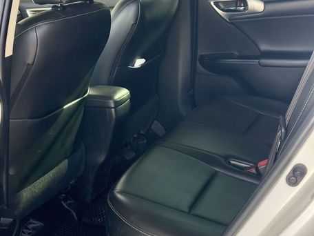 Lexus CT, 2014 — photo 8